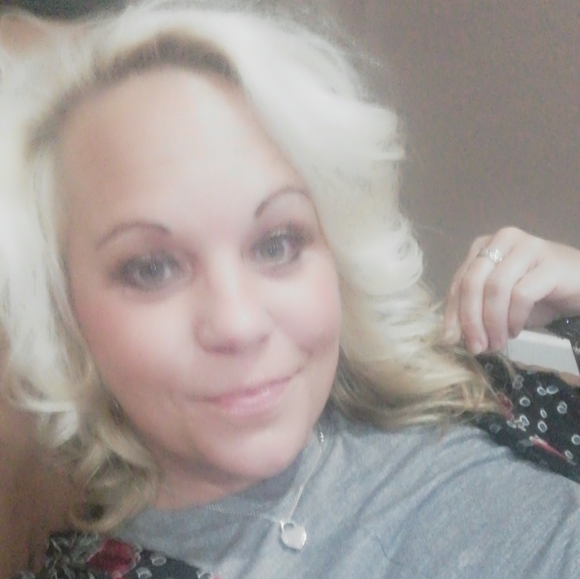 Meet your Posher, Strawberry - Picture 1 of 1